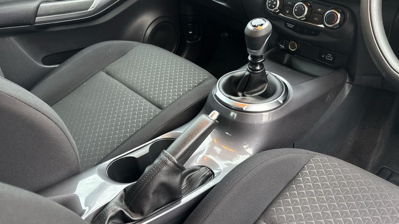 Nissan Juke 1.0 DiG-T 114 Acenta 5dr Petrol Hatchback